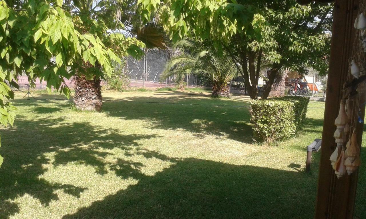 Villa Close To The Beach Ormos Panagias Exterior foto