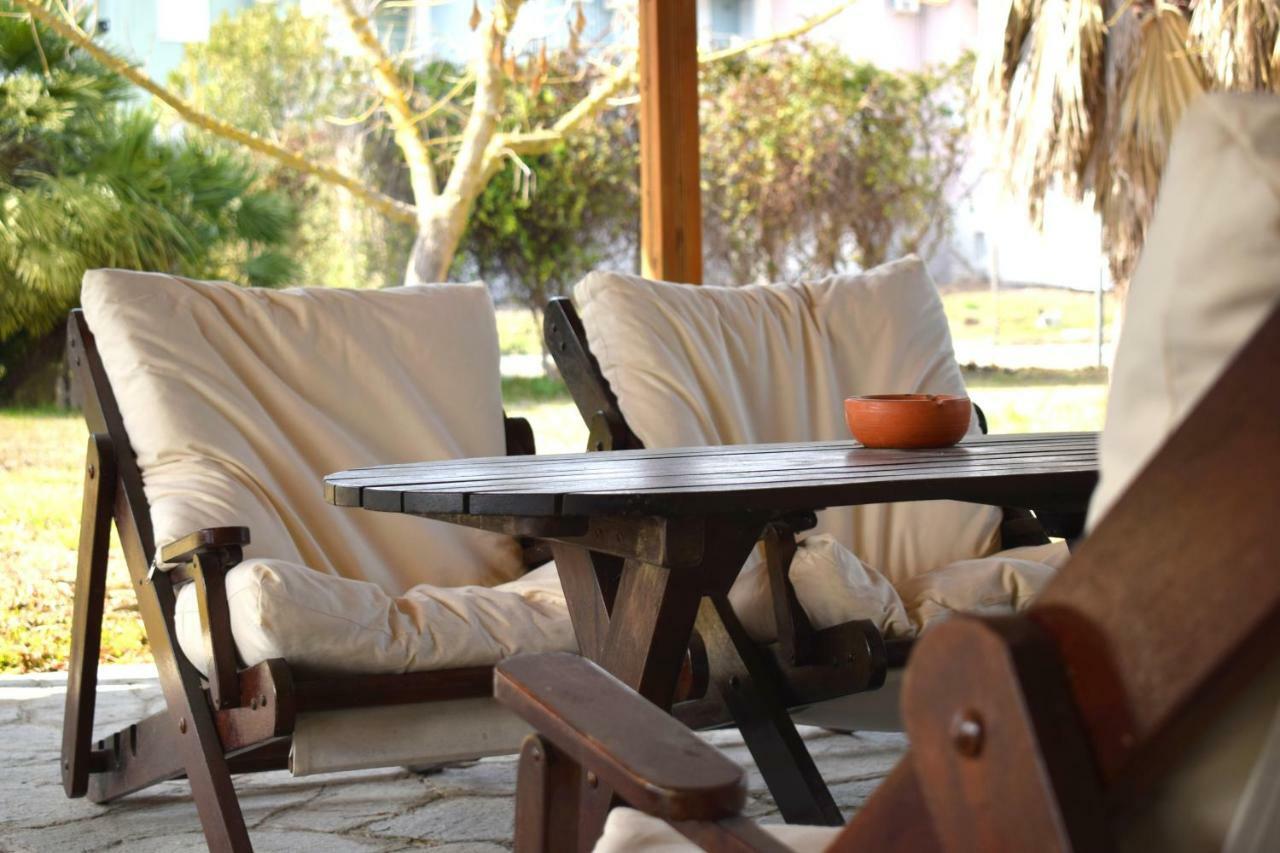 Villa Close To The Beach Ormos Panagias Exterior foto