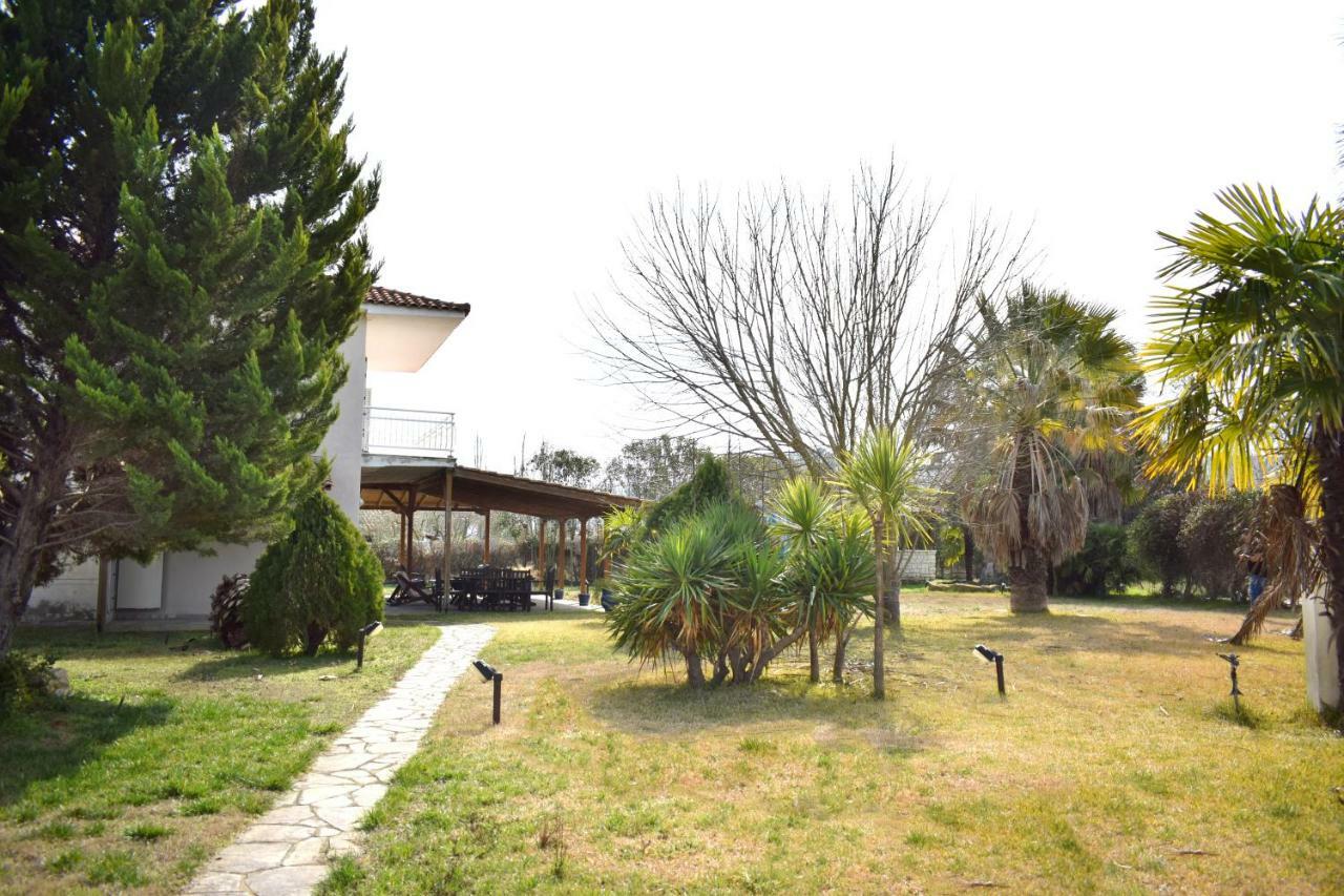 Villa Close To The Beach Ormos Panagias Exterior foto