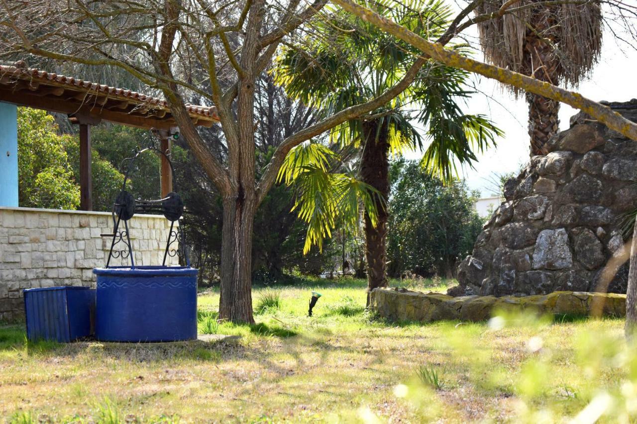 Villa Close To The Beach Ormos Panagias Exterior foto