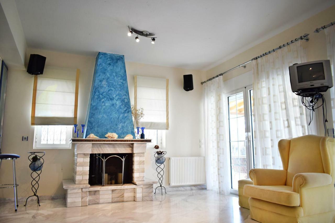 Villa Close To The Beach Ormos Panagias Exterior foto